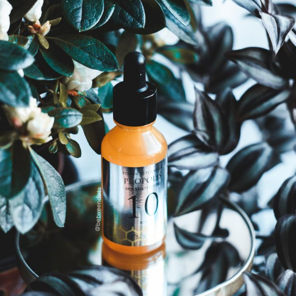 Stylevana - Vana Blog - Unboxing K Beauty Best Serum for Skincare - It's Skin - Power 10 Formula Propolis