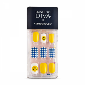  Stylevana - Vana Blog - DIY Self-Care Guide Best Tips At-Home Nail Art - Etude House - Dashing Diva - Magic Press No. 18 Smile Checkman