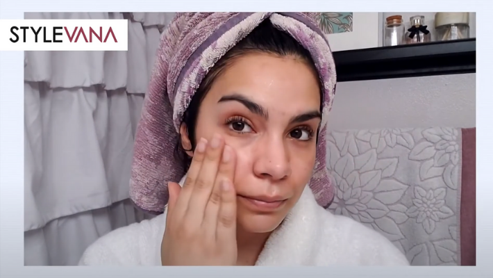 Stylevana - Vana Blog - Youtube Skincare Expert Kelly Driscoll Best K-Beauty Treat Maskne - Best Korean Toner