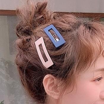 Stylevana - Matte Rectangle Hair Clip