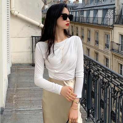 chuu Long Sleeve Boat-Neck Plain Top