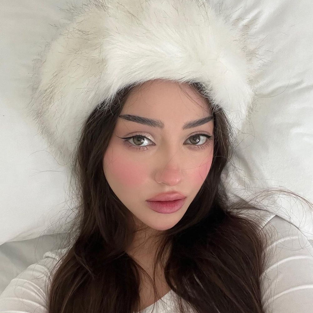 i'm cold makeup look