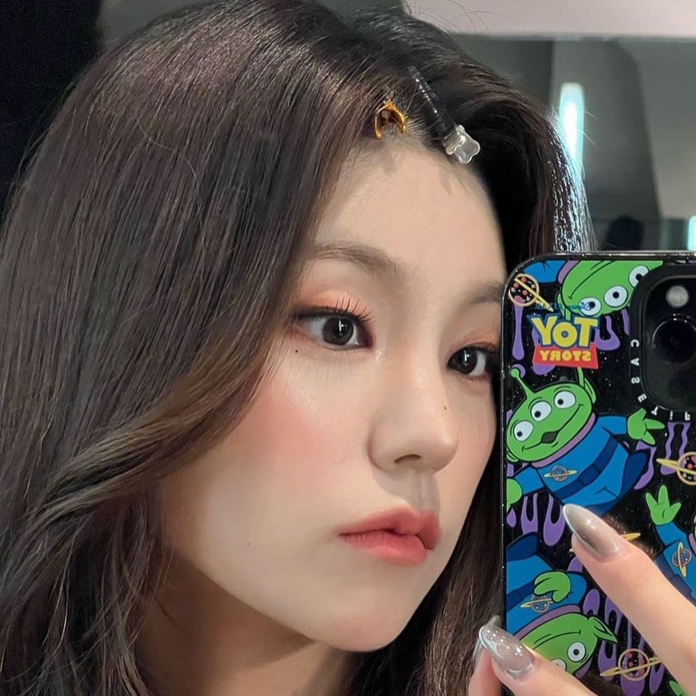 peach valentine's day makeup look