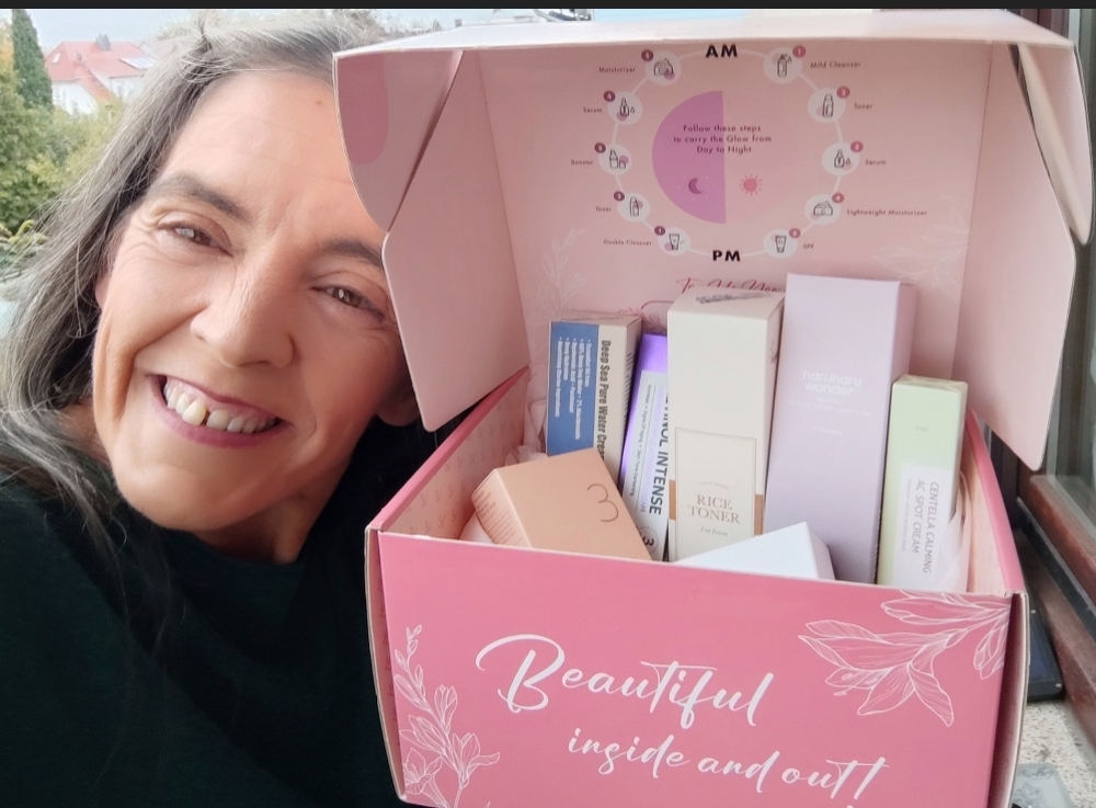 Stylevana Influencer Elioli Internacional Beauty Box