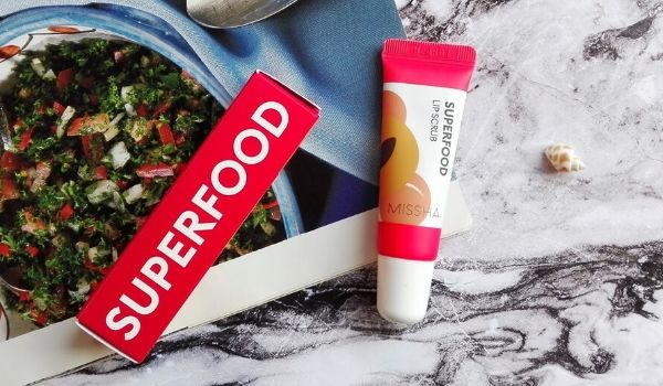 MISSHA&rsquo;s Superfood Apricot Seed Lip Scrub