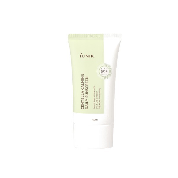 iUNIK - Centella Calming Daily Sunscreen SPF50+ PA++++