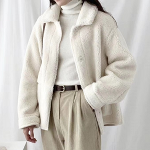  Souland - Pocket Details Furry Jacket